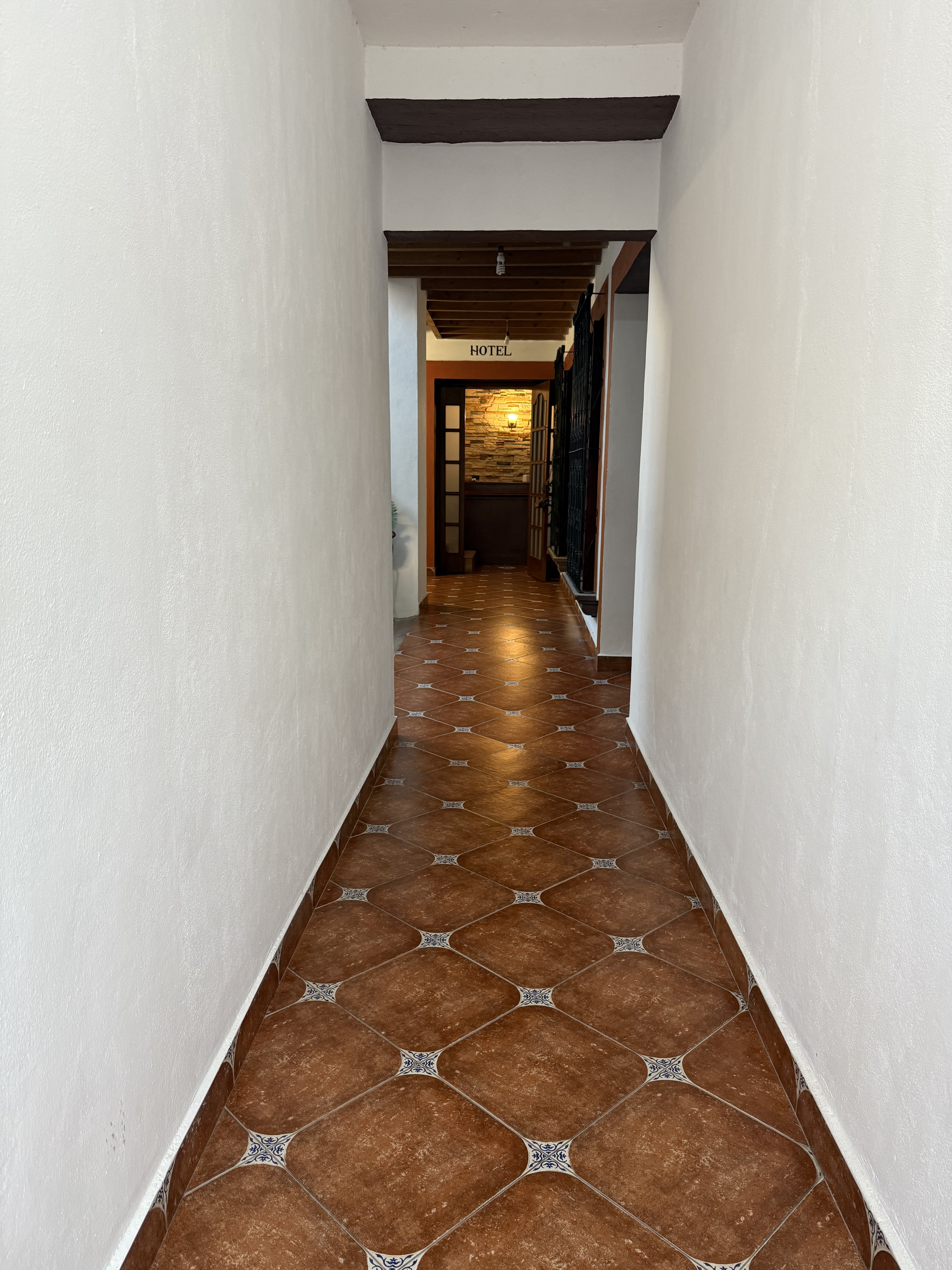 Interior del hotel, pasillos